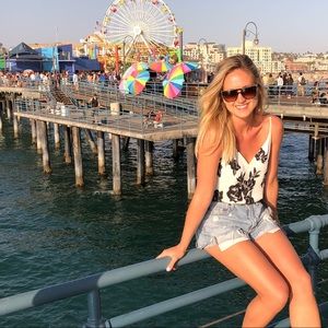 Meet your Posher, Samantha